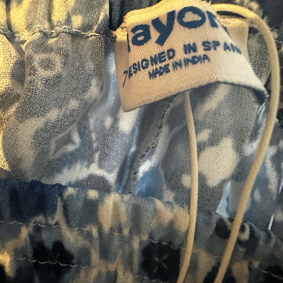 Mayoral pants/skirt size 7 (like new) - Picture 3 of 3